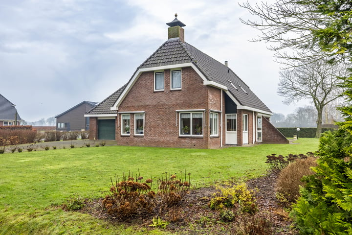 Noordeinde 4 in Donderen