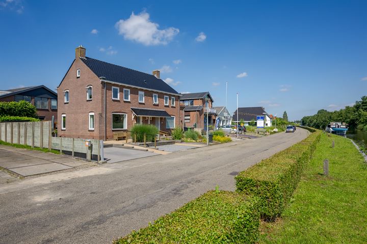 Noordeinde 64 in Leimuiden