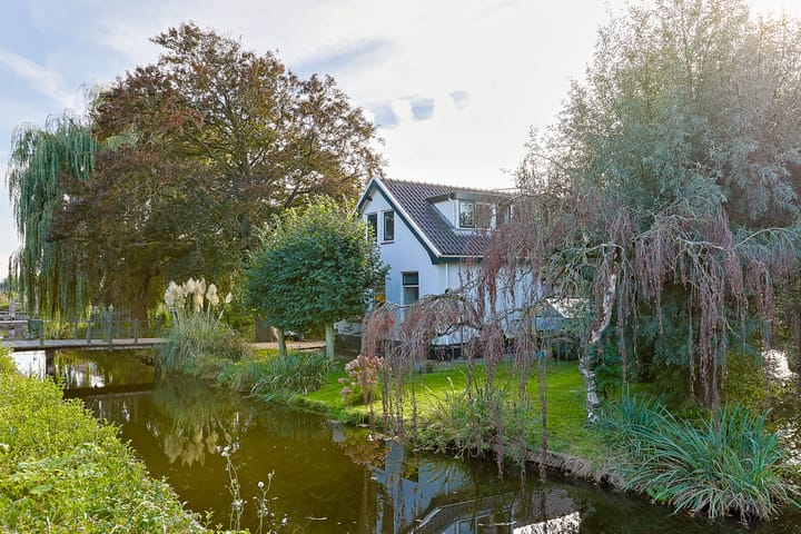 Photo of property Noordeinde 88, Aarlanderveen