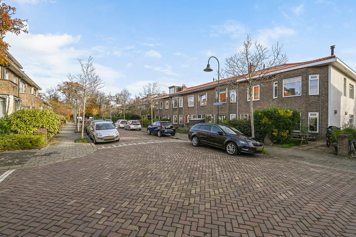 Noordenburglaan 32A in Voorburg