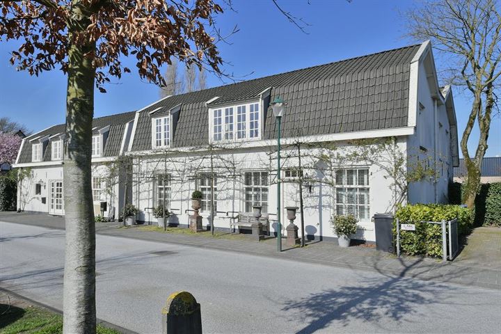 Photo of property Noordereinde 311, 's-Graveland