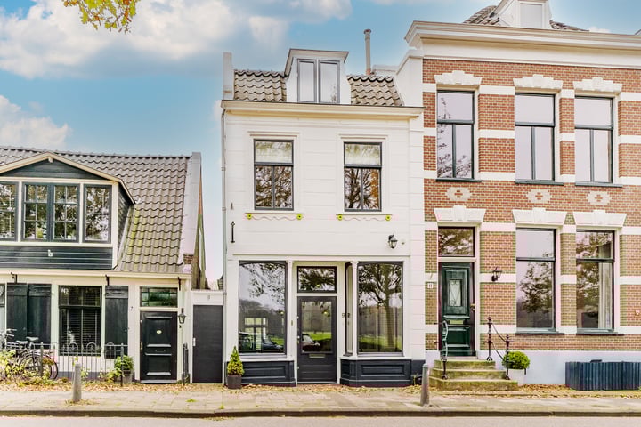 Noordereinde 9 in 's-Graveland