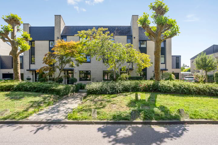 Noordpark 12 in Zwijndrecht