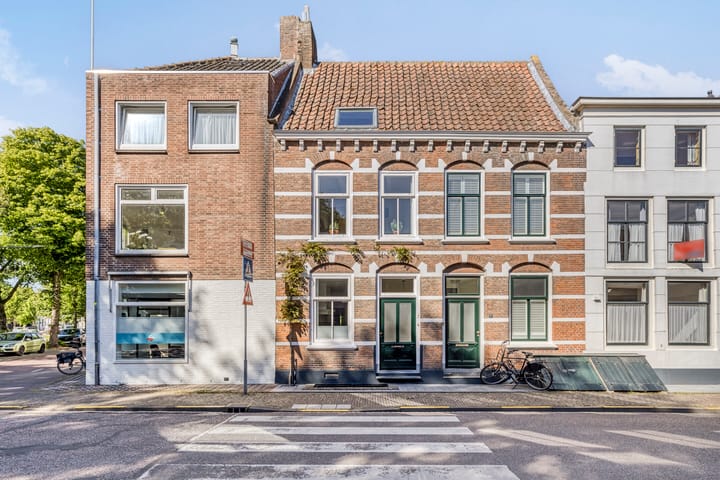 Photo of property Noordpoortstraat 1, Middelburg