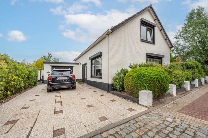 Photo of property Noordstraat 18, Retranchement