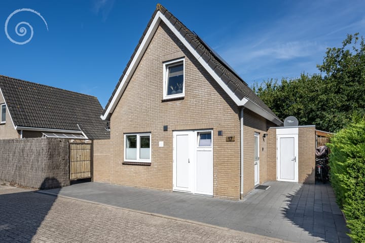 Noordzeepark-Deltageul 17 in Ouddorp