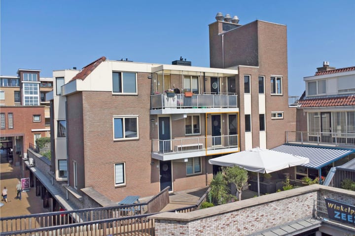 Noordzeepassage 55 in Katwijk
