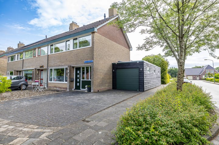 Photo of property Notaris A.H. Agessingel 44, Leens