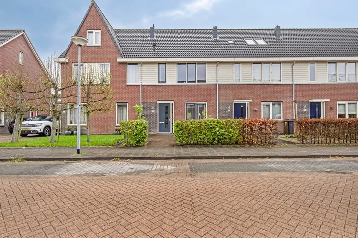 Notarisappel 33 in Hoogezand