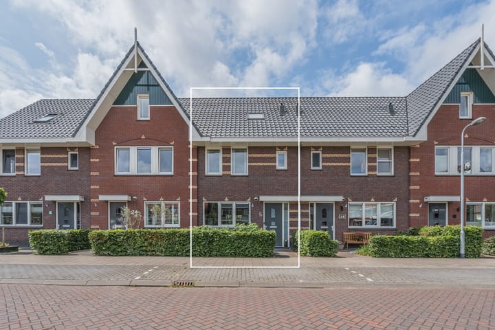 Nova Zembla 26 in Noord-Scharwoude