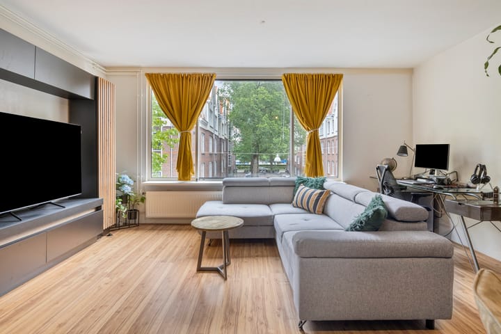 Nova Zemblastraat 407 in Amsterdam foto