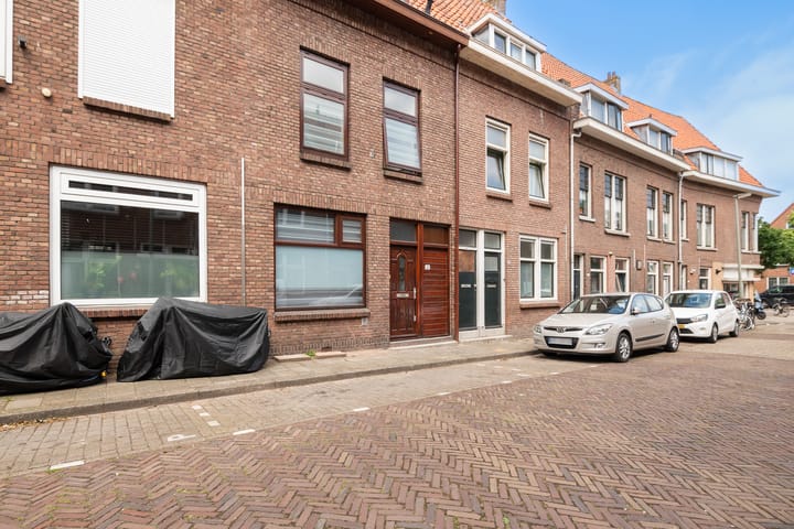 Numansdorpsestraat 8 in Schiedam