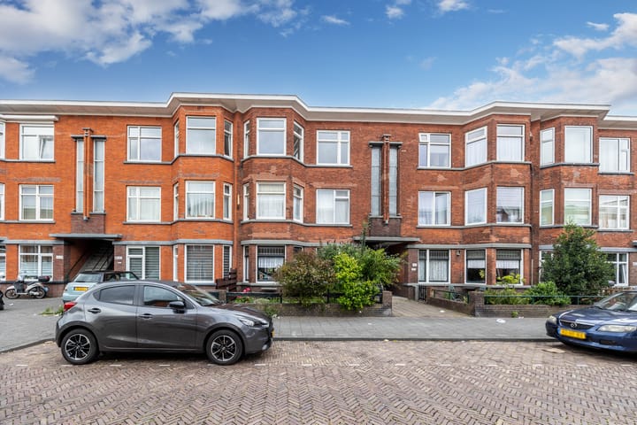 Photo of property Nunspeetlaan 460, 's-Gravenhage