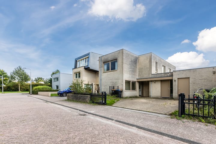Nunspeetstraat 6 in Tilburg foto
