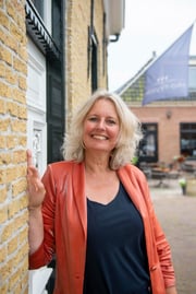 Foto van Nynke Roodbergen, NVM Assistent-makelaar bij Makelaardij Mid-Fryslân