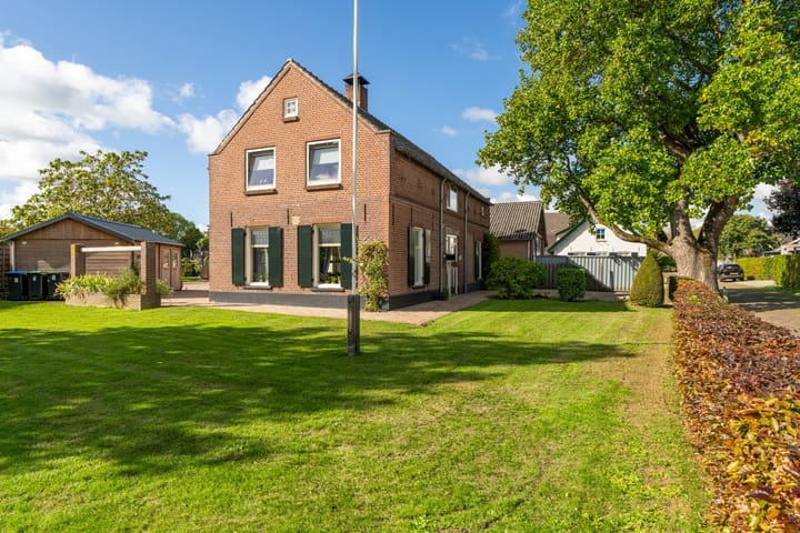 Oegemastraat 25 in Genderen foto