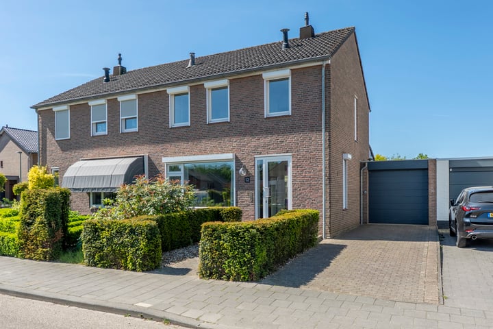 Photo of property Oelovenstraat 12, Brunssum