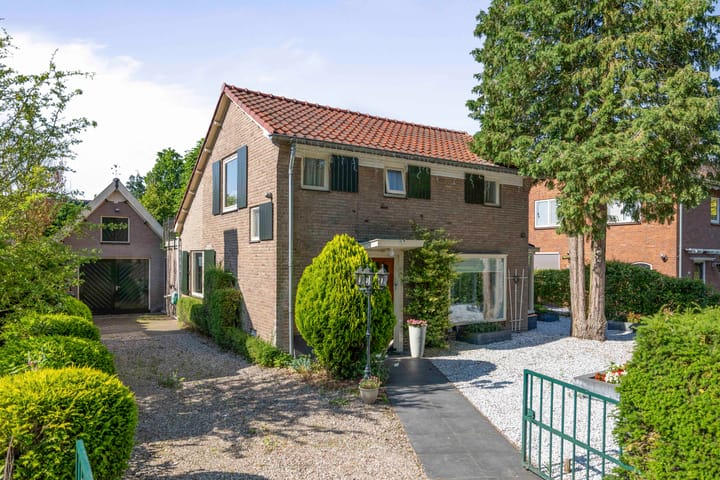 Oerdijk 14 in Schalkhaar foto