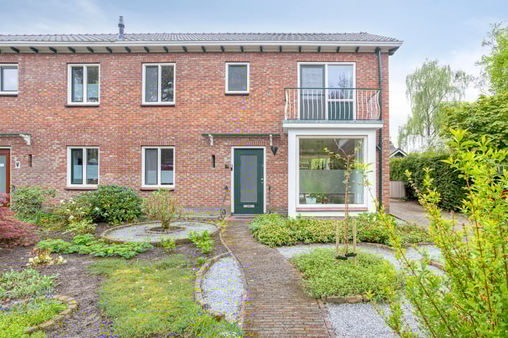 Oerdijk 6 in Schalkhaar