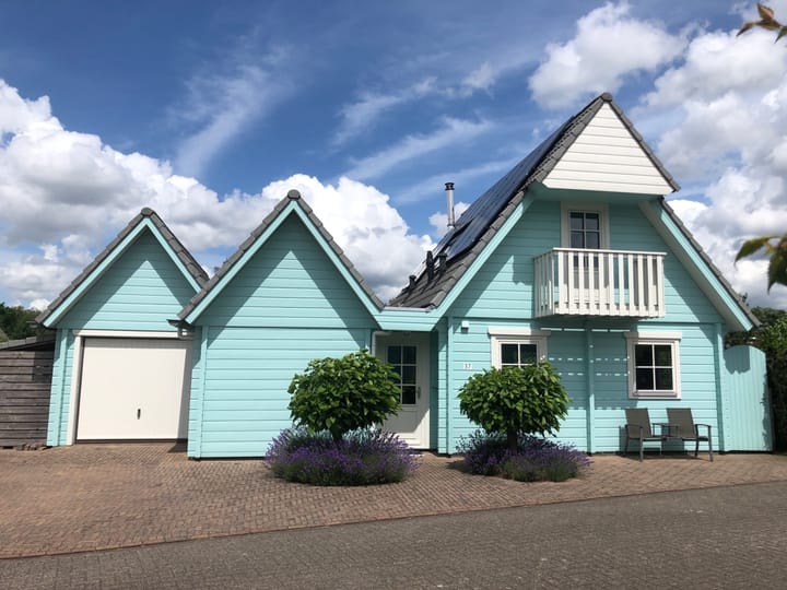 Oeverlanden 37 in Kropswolde