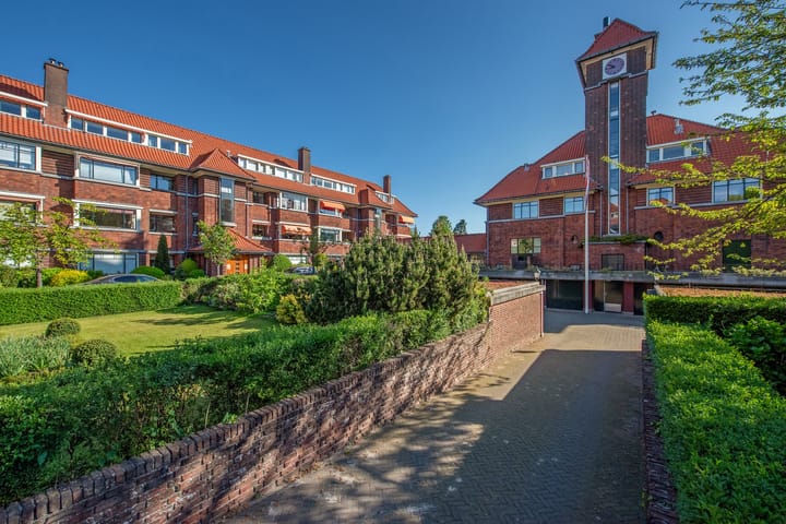 Offenberglaan 1-42 in 's-Gravenhage foto