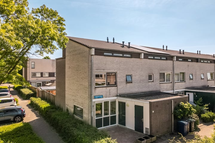 Okapistraat 1 in Almere foto
