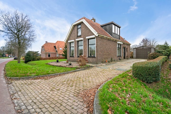 Photo of property Oldemarktseweg 126, Steenwijkerwold