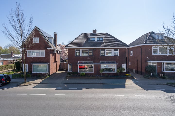 Oldenzaalsestraat 350 in Enschede Foto