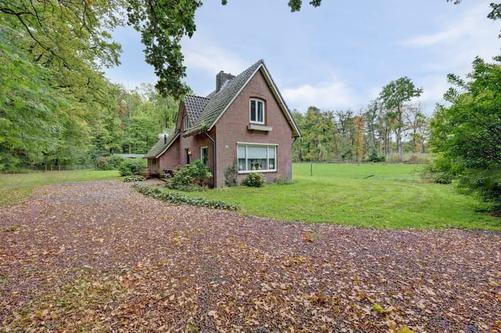 Oldenzaalsestraat 670 in Enschede Foto