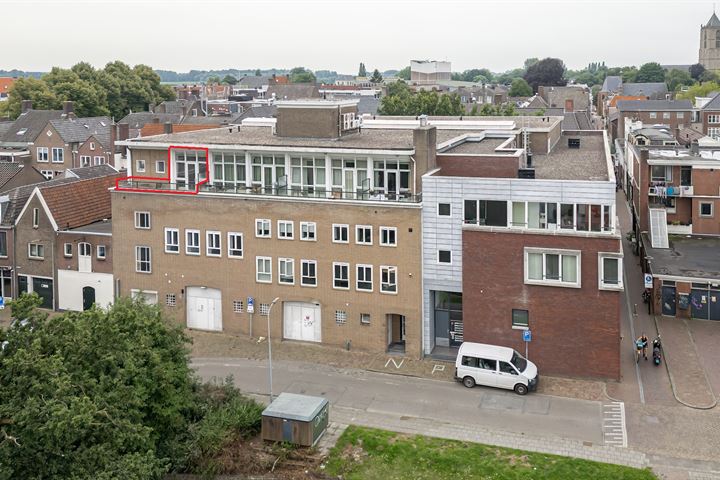 Photo of property Oliemolenwal 25-30, Tiel