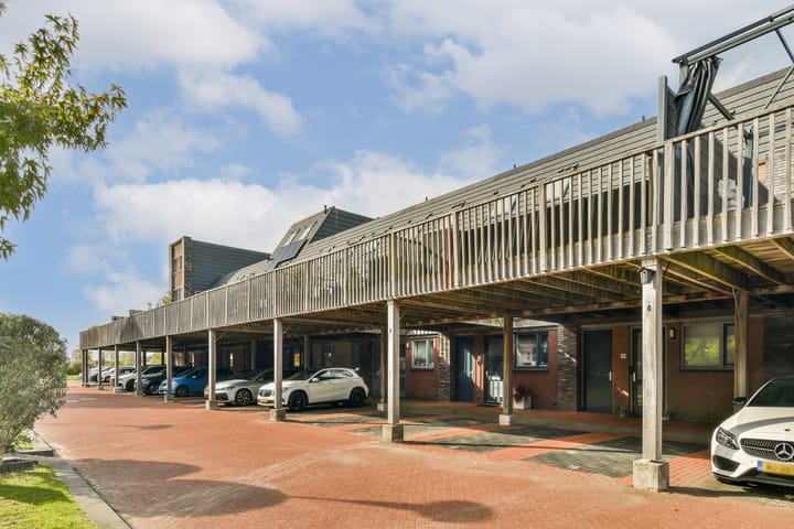 Olijfhout 18 in Barendrecht