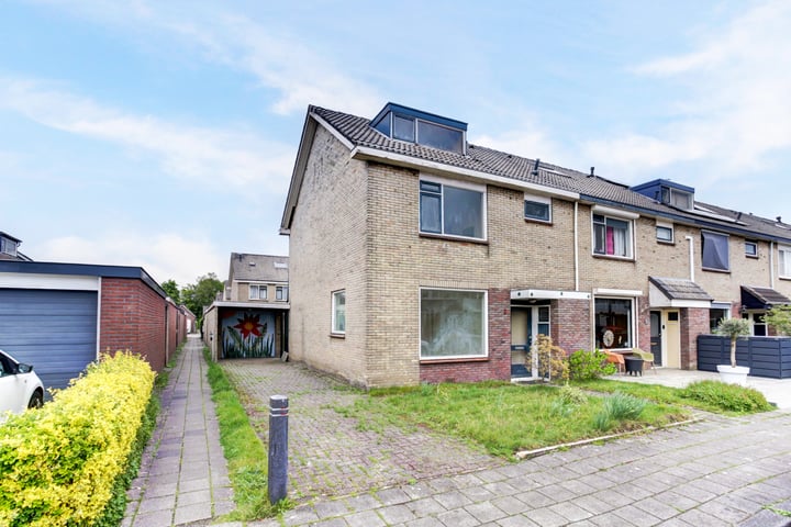 Photo of property Olmenlaan 2, Nijkerk