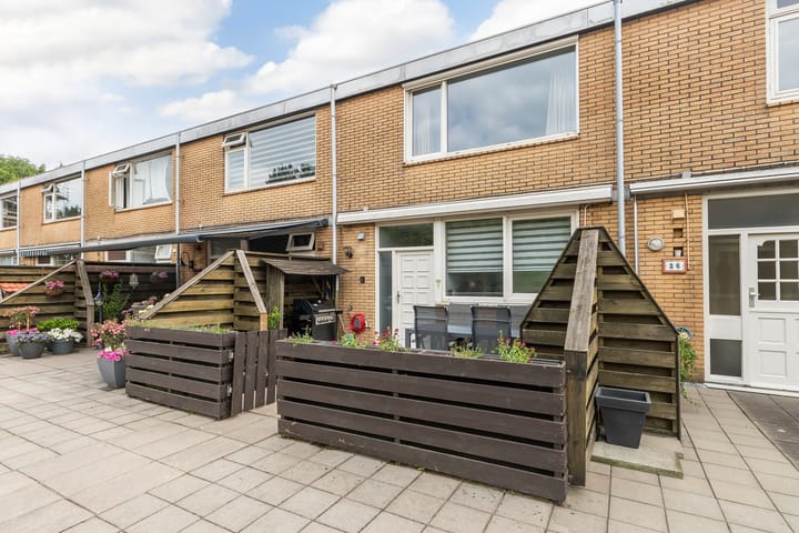 Photo of property Olmenlaan 34, Ridderkerk