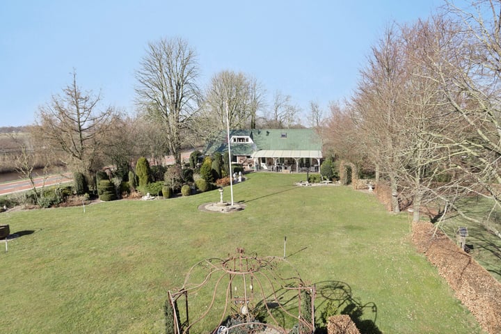 Photo of property Ommerkanaal Oost 10, Ommen