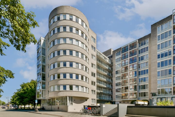 Omval 31 in Amsterdam