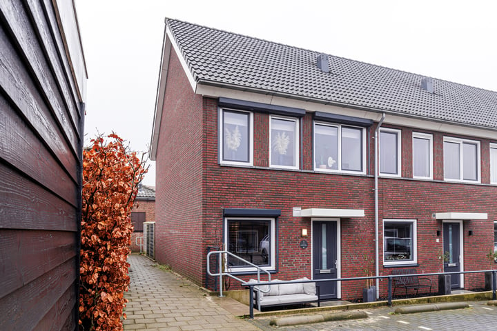 Ons Genoegen 1 in Puttershoek