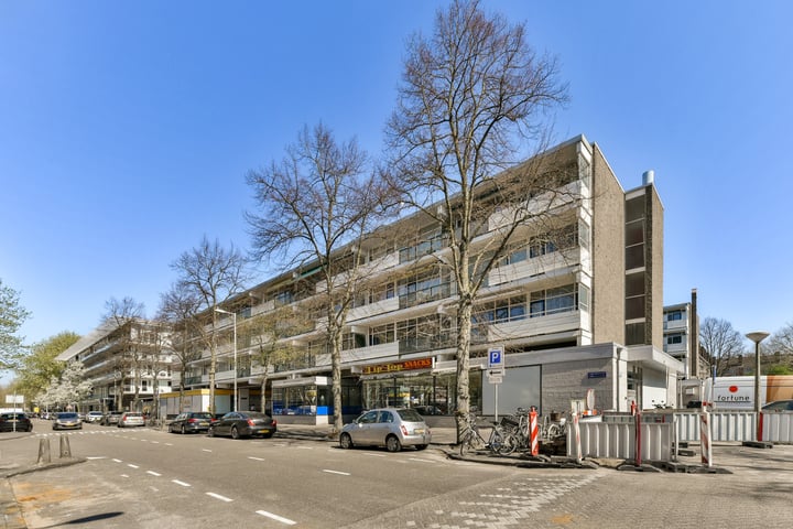 Photo of property Onsenoort 44, Amsterdam
