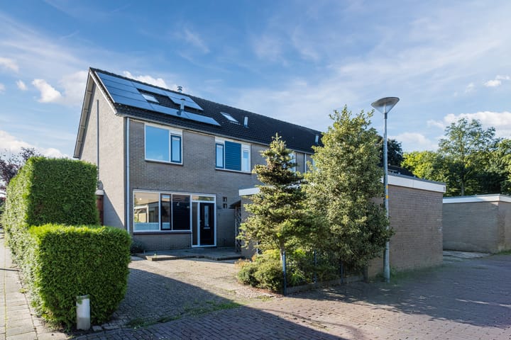 Photo of property Ooievaarshof 57, Nijkerk