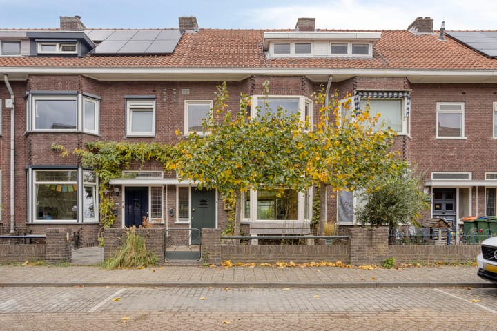Photo of property Ooievaarstraat 16, Breda