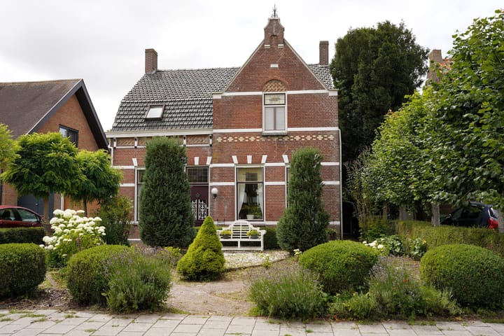 Photo of property Oostburgsestraat 16, Zuidzande
