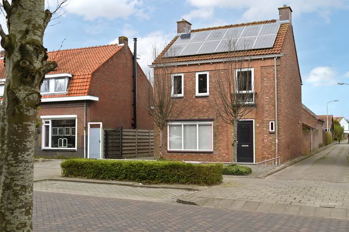 Photo of property Oostdam 19, Steenbergen