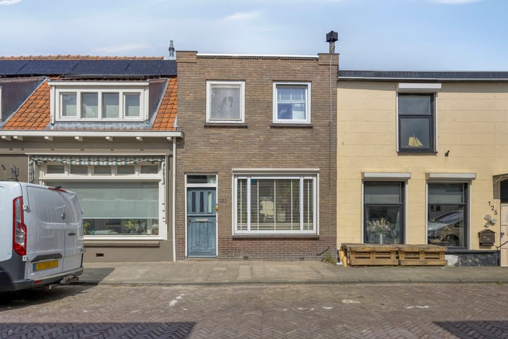 Oostdijk 123 in Oud-Beijerland