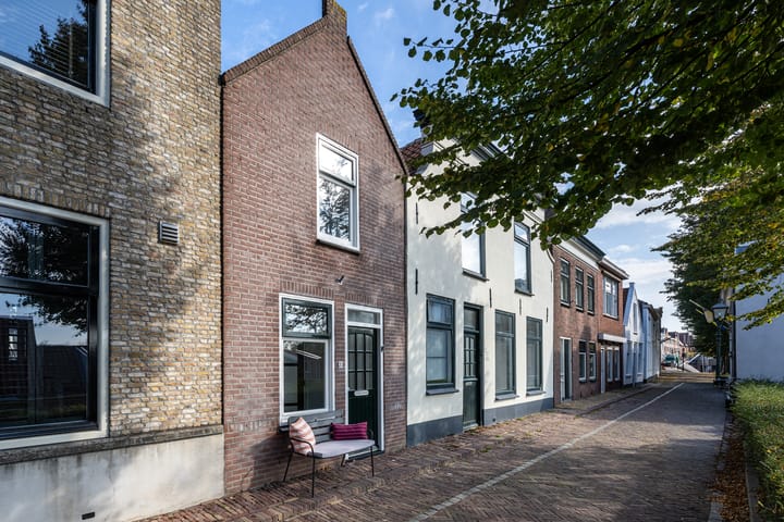 Photo of property Oostdijk 31, Sommelsdijk