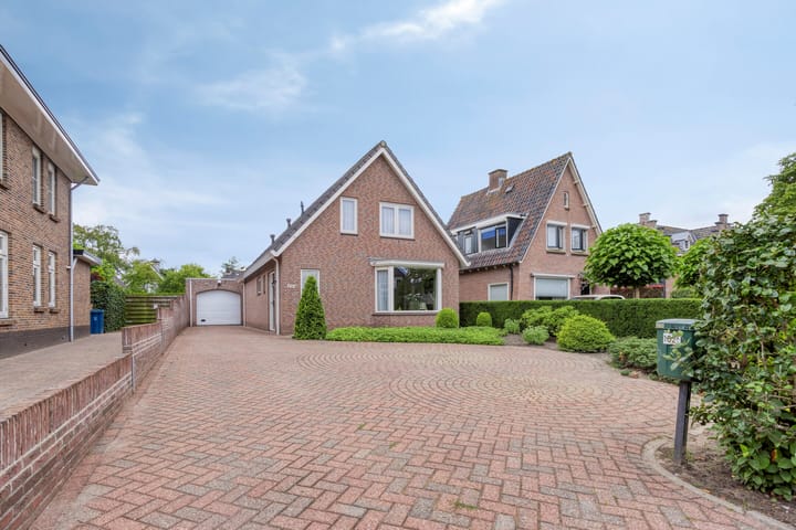 Oosteinde 102a in Scherpenzeel