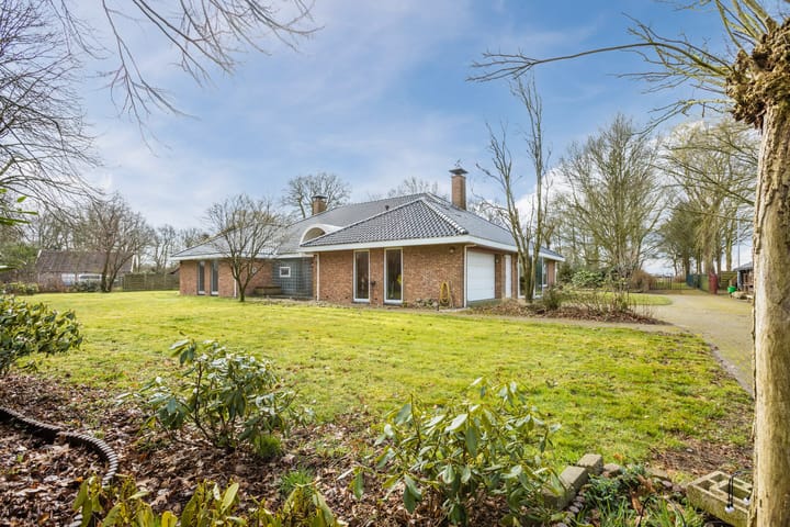 Photo of property Oosteinde 14, Hijken