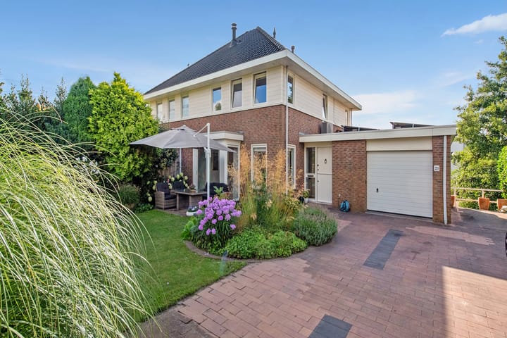 Photo of property Oosteinde 20, Nootdorp