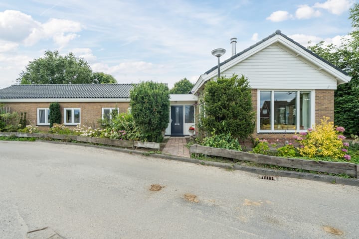 Photo of property Oosteinde 6, Opperdoes
