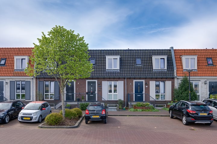 Ooster Vlaerdinge 77 in Heerhugowaard