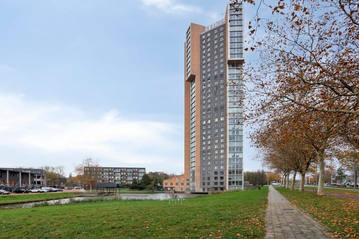 Photo of property Oosterbakenpad 66, Hoogvliet Rotterdam