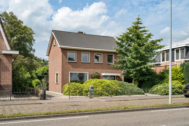 Oosterdiep WZ 126 in Emmer-Compascuum